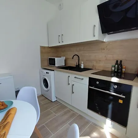 Pause Entre Cite Et Bastide *clim *wifi *smart Tv Apartment *
