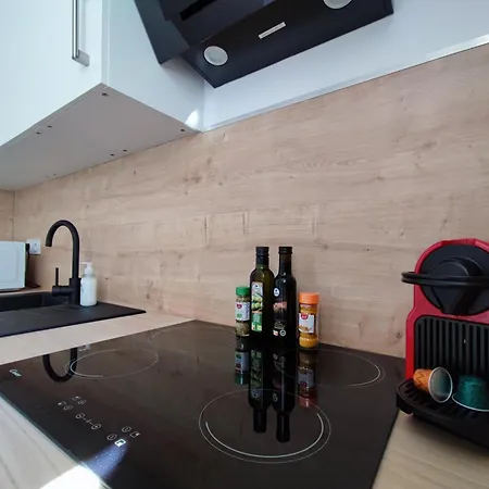 Pause Entre Cite Et Bastide *clim *wifi *smart Tv * قرقشونه