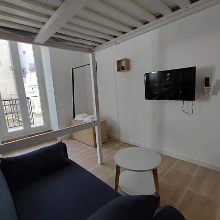 Pause entre cité et bastide *Clim *Wifi *Smart Tv Appartement *